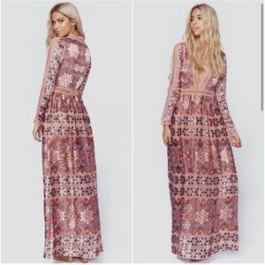 For love and lemons Juliet maxi dress🌸